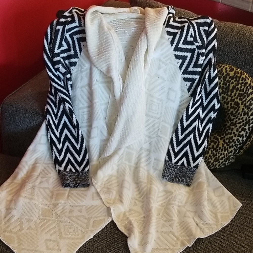 Women sweater - Picture 1 of 5